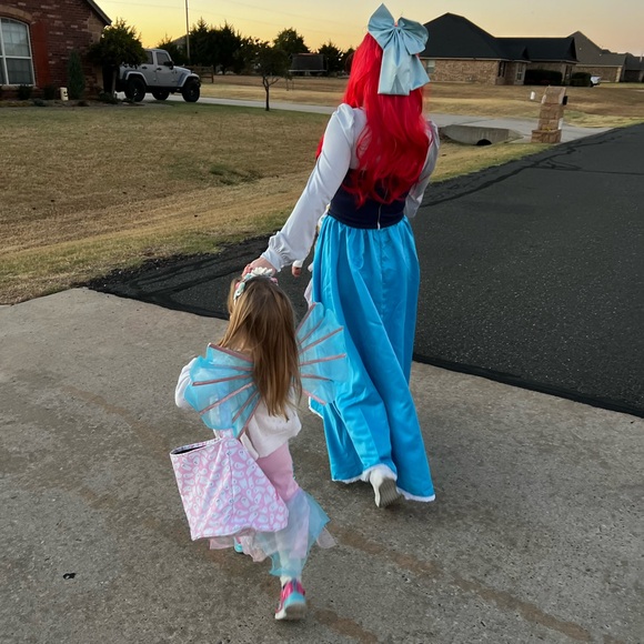 Halloween Costumes Dresses & Skirts - Ariel adult costume with wig